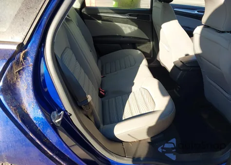 2016 Ford Fusion S z USA, uszkodzony, nr VIN 3FA6P0G74GR337599